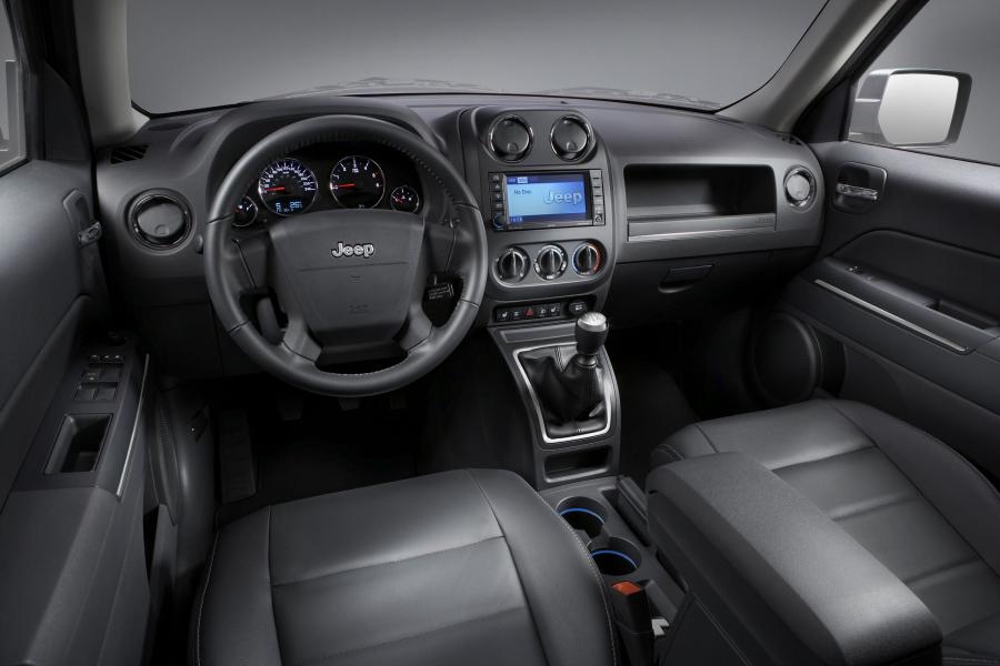  Jeep Patriot 2009 года  (фото 19 из 21)